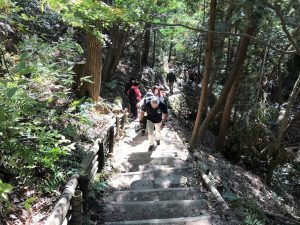 しんどい上り階段