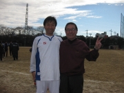 約４０年ぶりの再会、右が１９７３年度（昭和４８年度）卒　　井上　久さん　　左が１９７５年度（昭和５０年度）卒　　木村　桂一さんです。お二人は寮でも同室だったそうです。