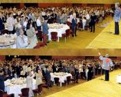 声高らかに乾杯